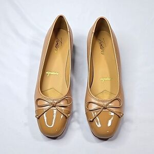 Trotters Tan Leather Wedge Loafers Size 7.5 N